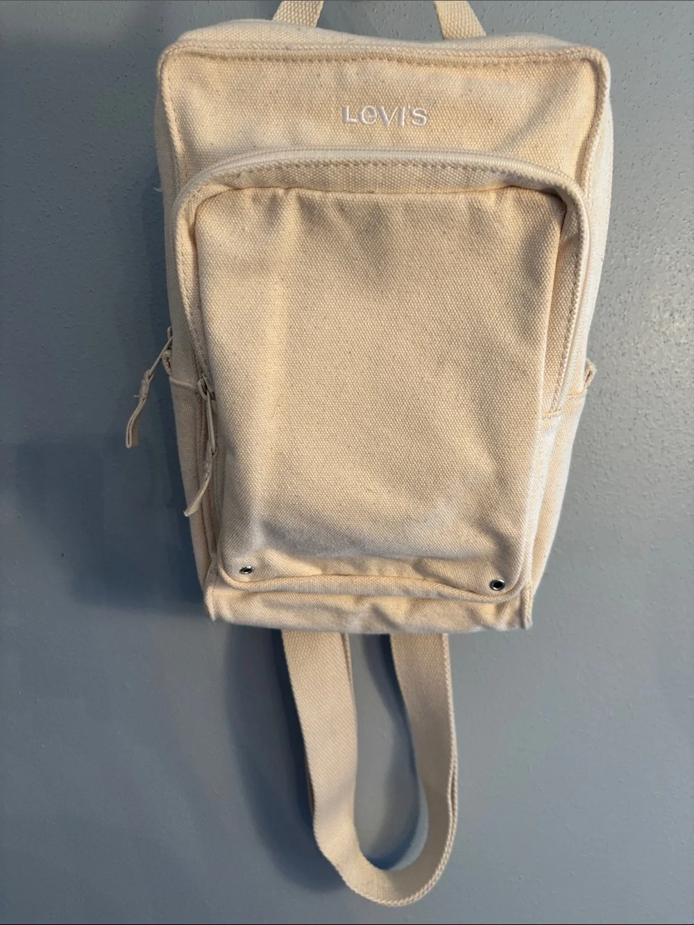 Levi's Cream Canvas Zip Sling Bag